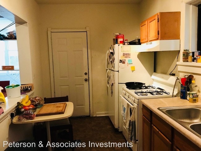 Building Photo - 2 br, 1 bath Apartment - 1236 N Kedzie