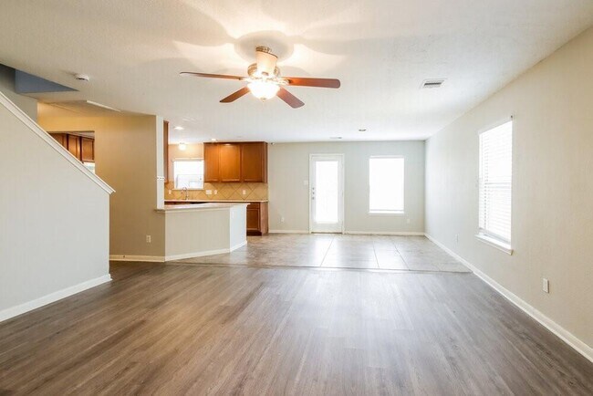 Foto del edificio - 358 Remington Harbor Ct
