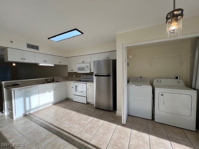 Foto del edificio - 4935 Sandra Bay Dr