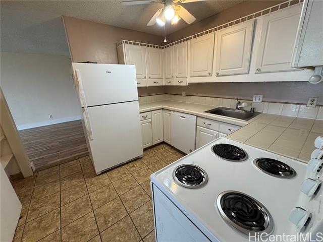 Building Photo - 1600 Wilikina Dr