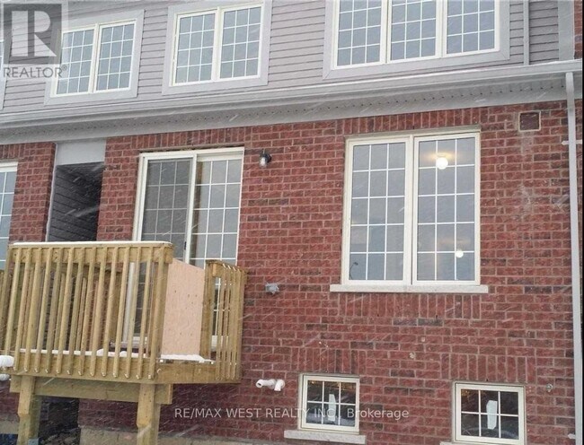 Building Photo - 90 Sky Harbour Dr