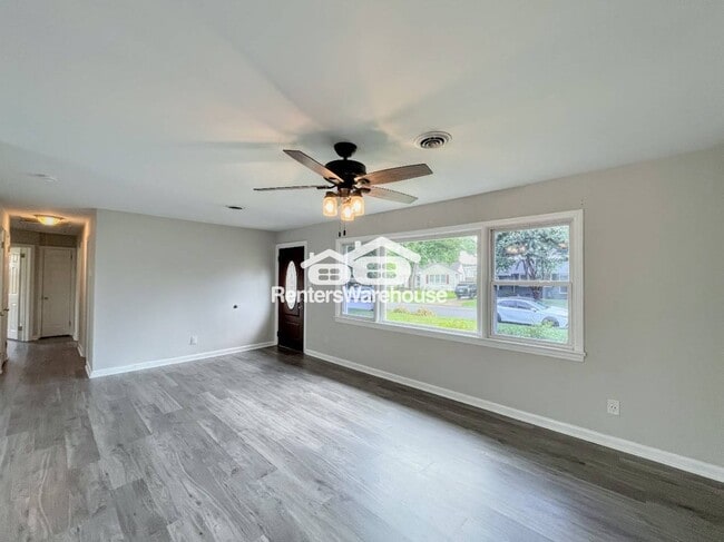 Building Photo - 3032 Belle Haven Dr