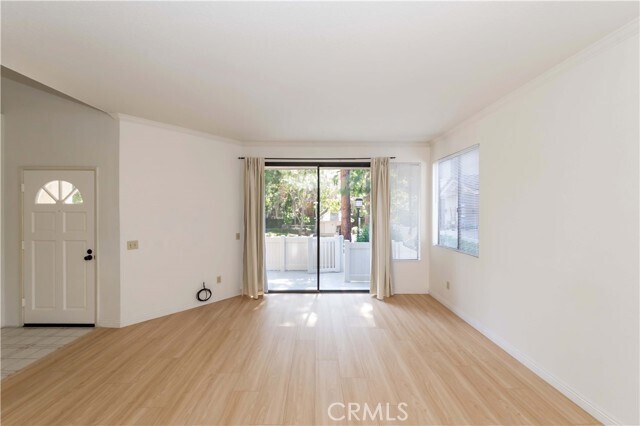 Foto del edificio - 2577 Plaza del Amo