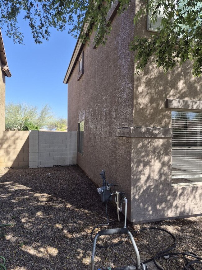 Foto del edificio - 29773 N Blackfoot Daisy Dr