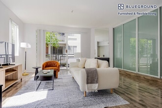 Building Photo - 1443 N Fuller Ave