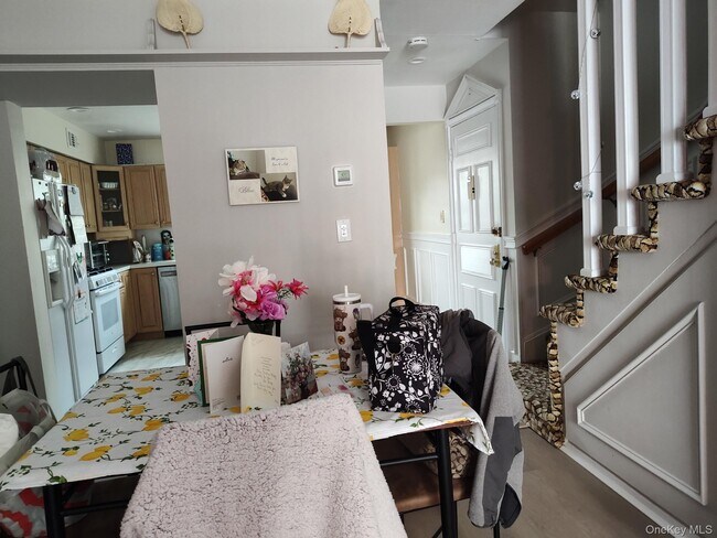 Foto del edificio - 458 Mariners Way