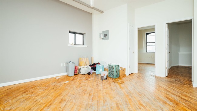 Building Photo - 2 br, 1 bath Apartment - 56 S 11th St