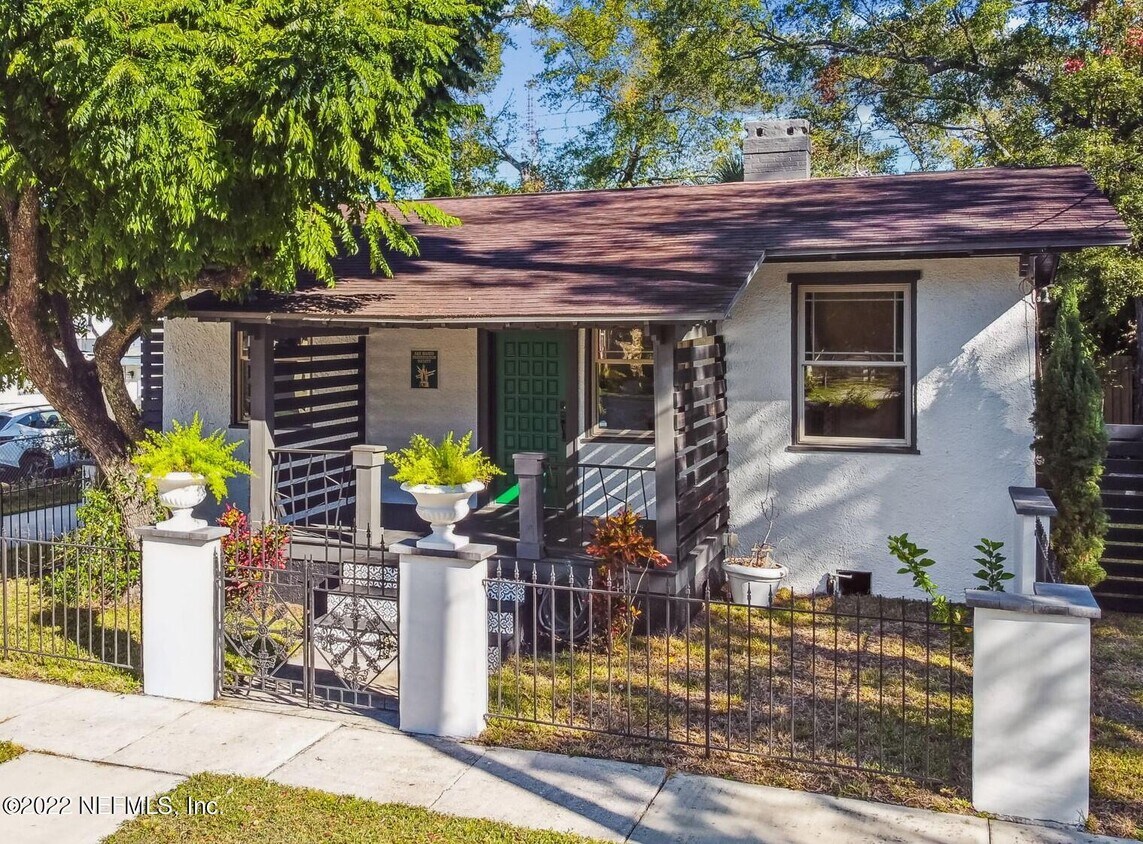 Primary Photo - 1827 Landon Ave