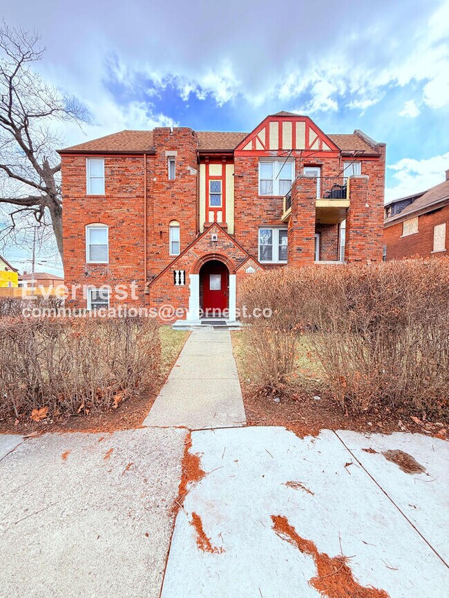 Building Photo - 4203 Cortland St