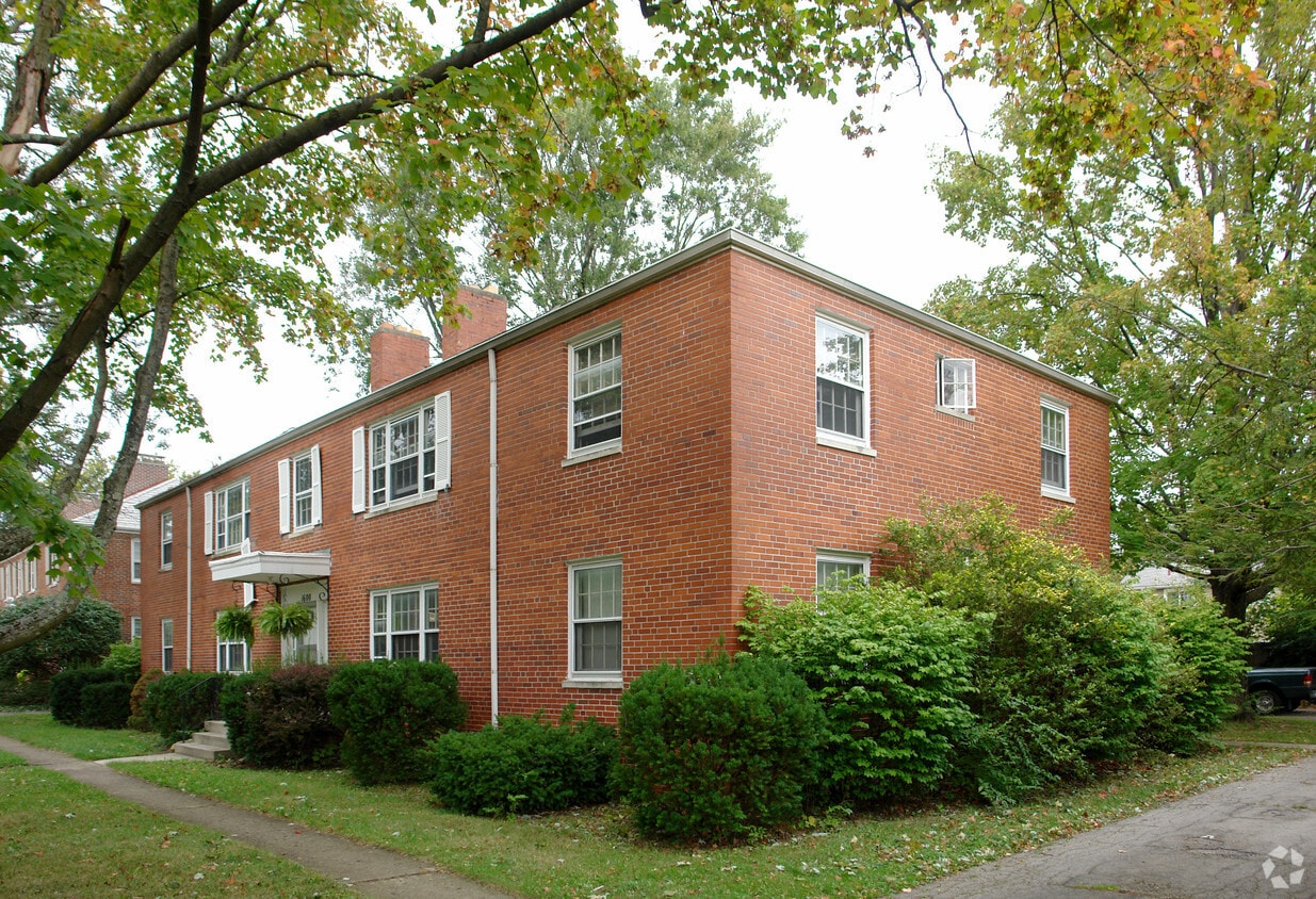 Primary Photo - 1600 Waltham Rd