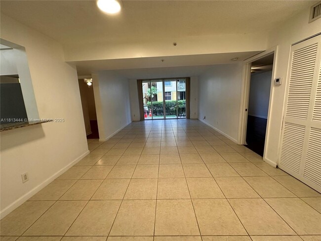 Foto del edificio - 1450 SE 3rd Ave