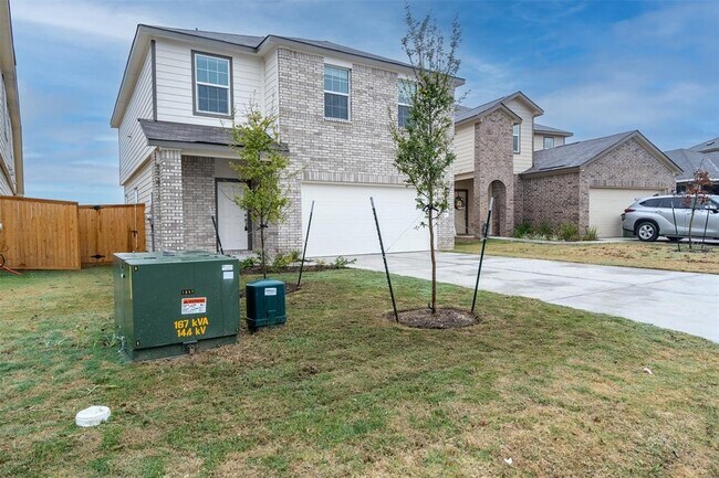 Building Photo - 317 Bronco Billy Dr