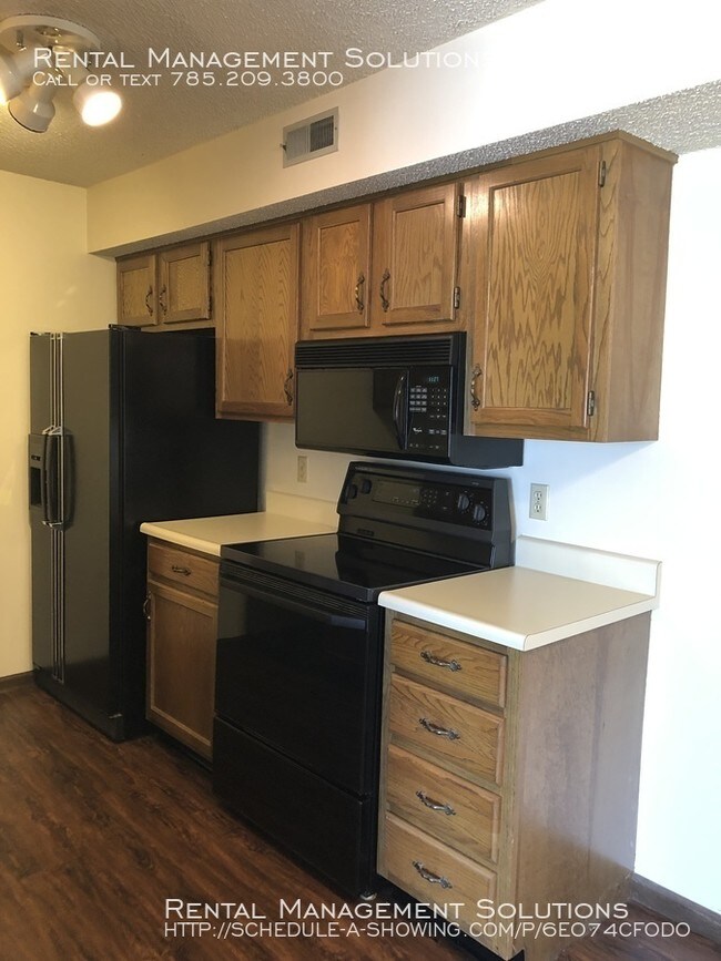 Foto del edificio - 2925 SW Maupin Ln- 1 BED/1 BATH CONDO