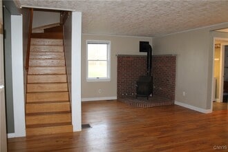 Building Photo - 202 Monroe St