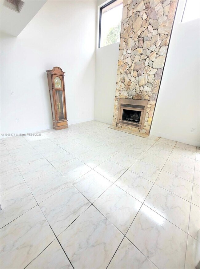 Building Photo - 19530 Cypress Ct