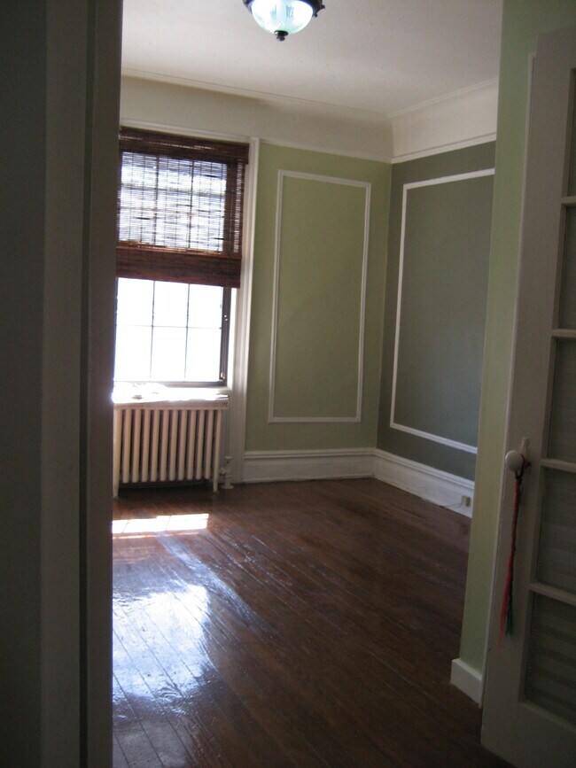 Foto del edificio - 2422 41st St