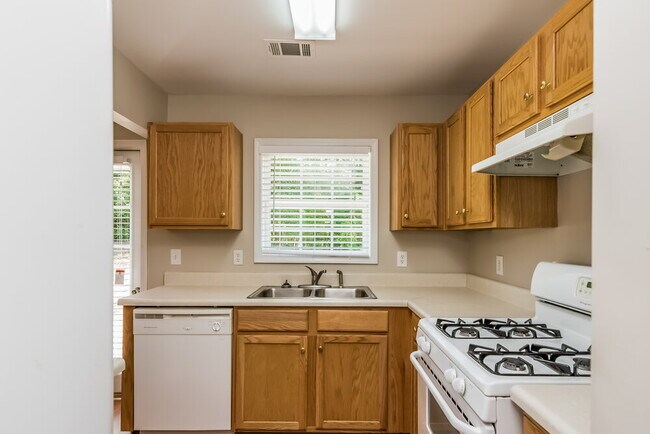 Foto del edificio - 106 Millpond Pkwy