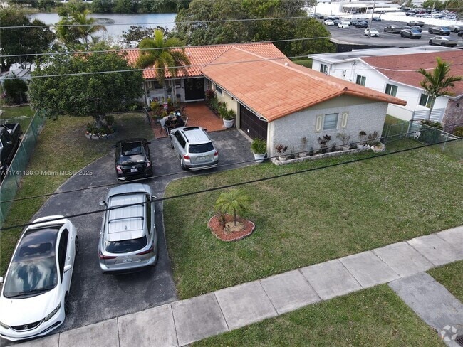 Building Photo - 21100 NW Miami Ct