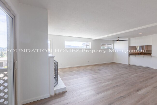Building Photo - 1 br, 2 bath House - 50 Via Belardo APT 12
