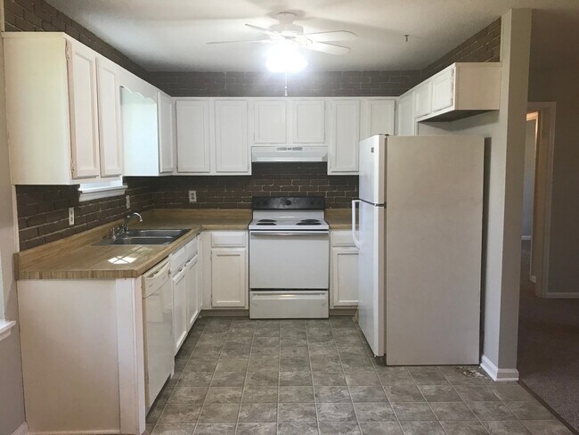 Foto del edificio - Pet Friendly Home For Rent Near Dover Cros...