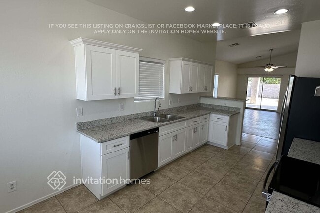 Building Photo - 15121 N 29th St