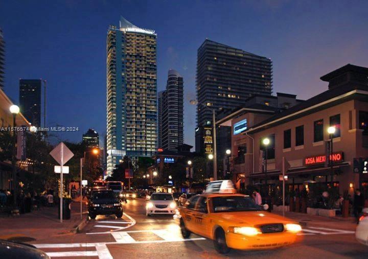 Foto principal - 1100S S Miami Ave