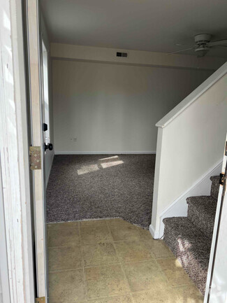 Building Photo - 89 Montcalm Street