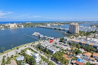 Building Photo - 917 N Flagler Dr