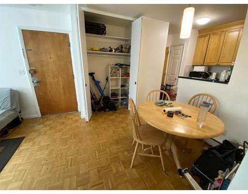 Foto del edificio - 1 Larose Pl