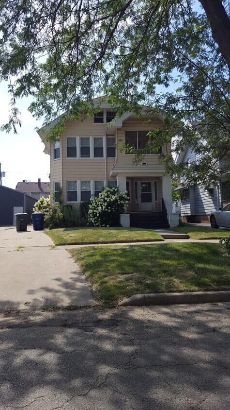 Primary Photo - 1/2 off 1st Months Rent!