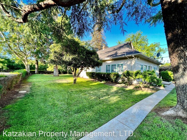 Foto del edificio - 3 br, 2 bath House - 13625 E Eight Mile Rd