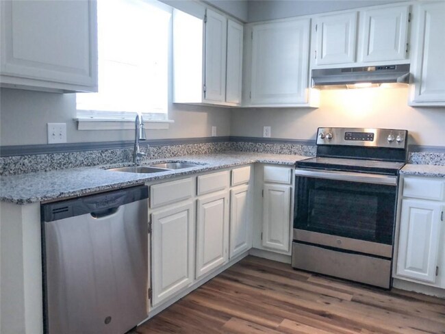 Foto del edificio - 1926 N Ball Ave