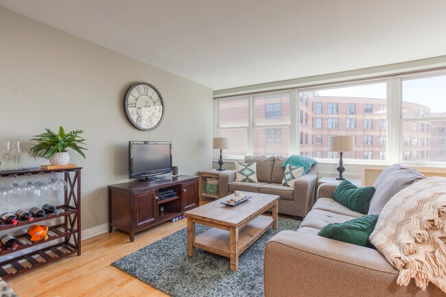Foto del edificio - 2300 N Commonwealth Ave