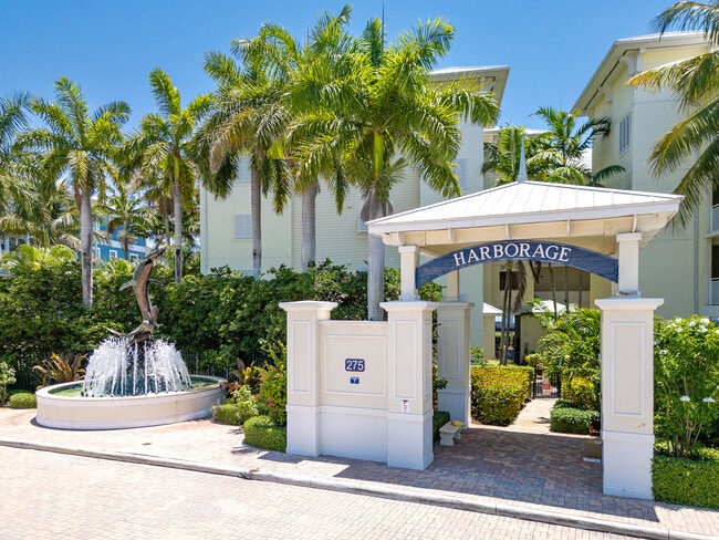 Foto del edificio - 275 NW Flagler Ave