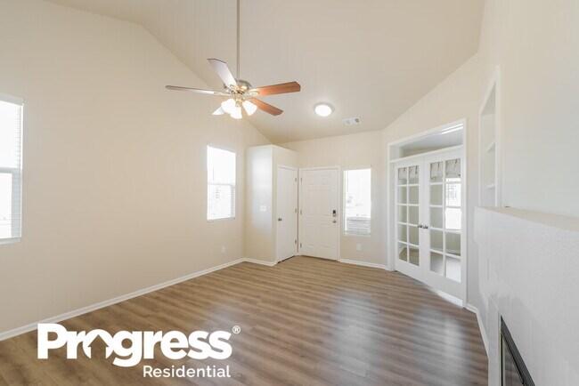 Building Photo - 3823 S Kirk Way