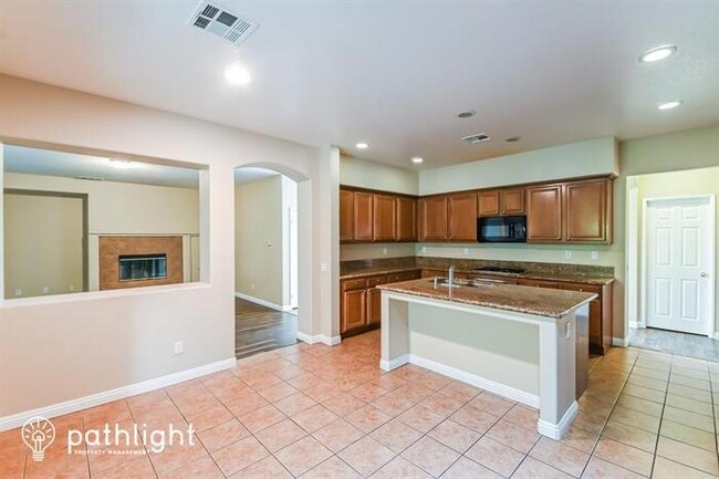 Building Photo - 4730 W Avenue J12, Lancaster, CA, 93536