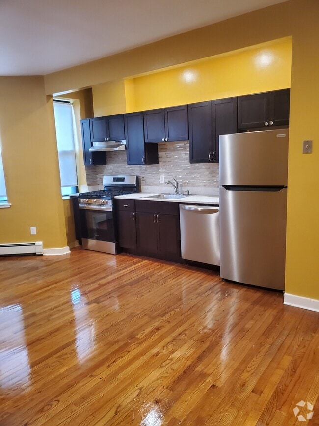 Building Photo - 137 Intervale St