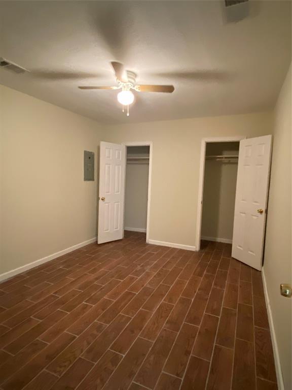 Building Photo - 7715 Rolling Ridge Dr
