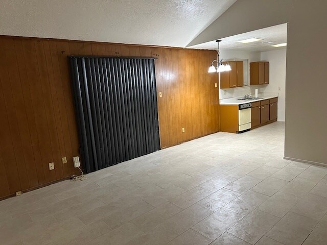 Foto del edificio - 3719 Tiffany Dr