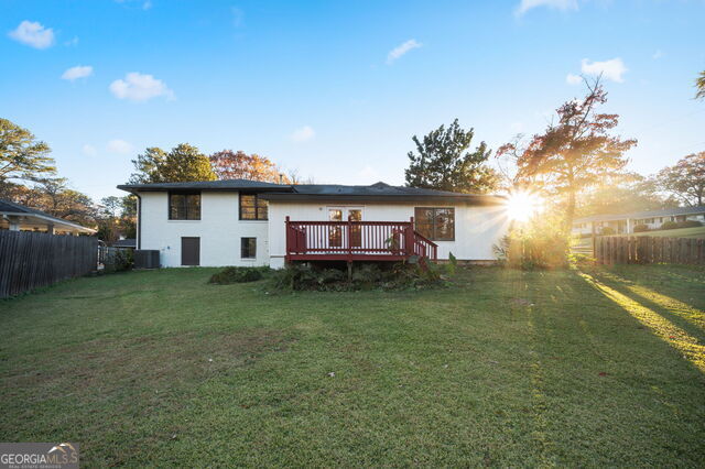 Foto del edificio - 1954 Woodbine Terrace NE