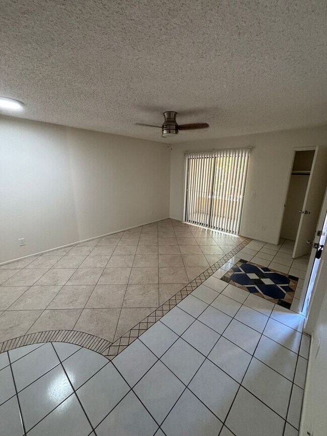 Building Photo - Welcome Home to El Diablo Apartments – 1 Bedroom in the Heart of Tempe!