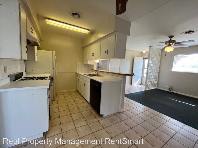 Building Photo - 2 br, 1 bath House - 102 E. Croslin Street