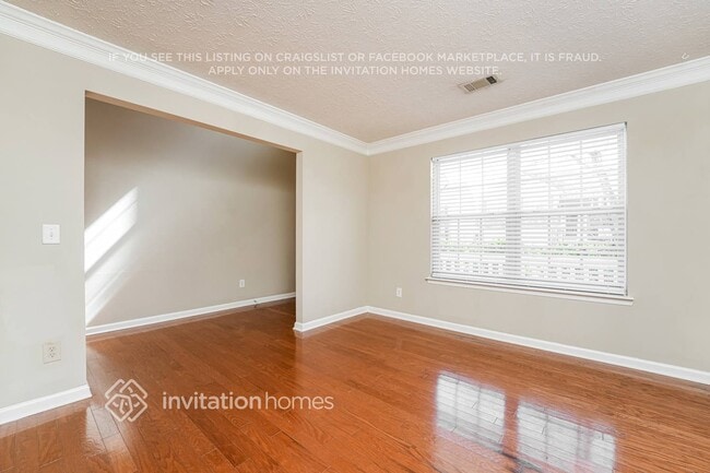 Building Photo - 1026 Hawthorn Ln