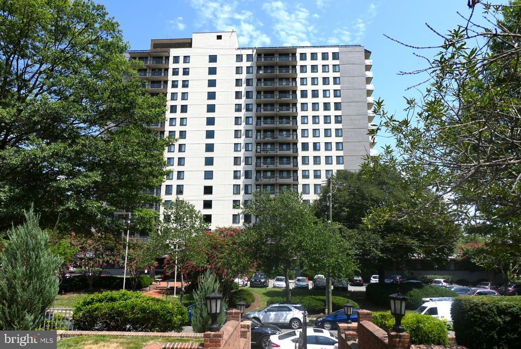 Primary Photo - 801 N Pitt St