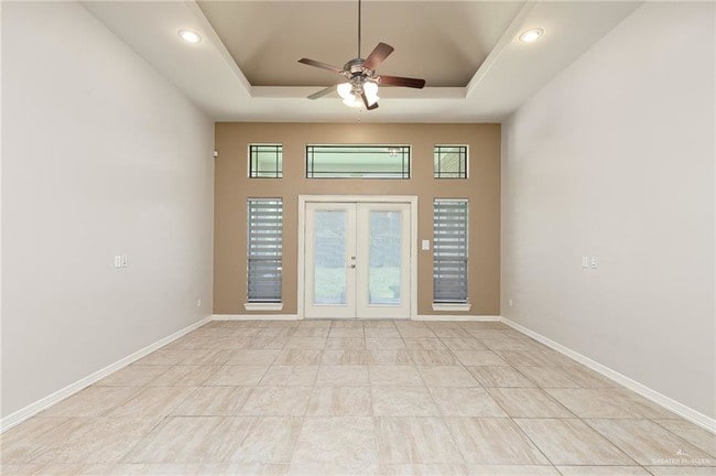 Building Photo - 3307 Santa Iliana
