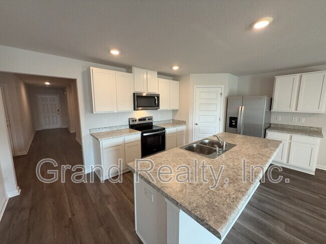 Foto del edificio - 4395 Winged Elm Ct