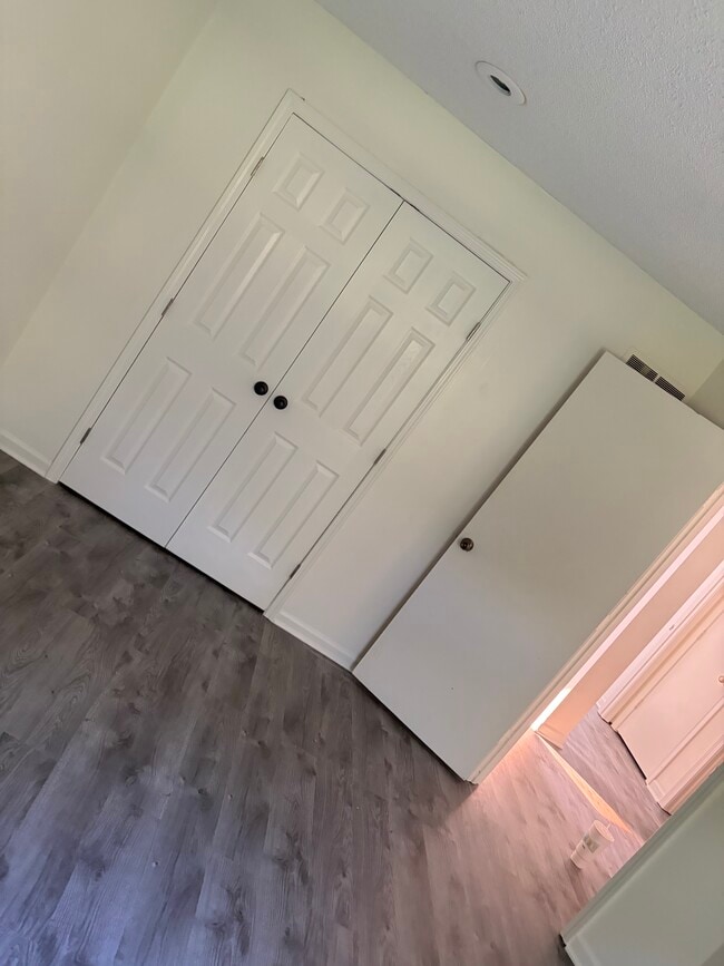 Bedroom - 27 Cherry St