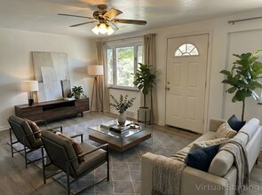 Building Photo - 4652 Old William Penn Hwy