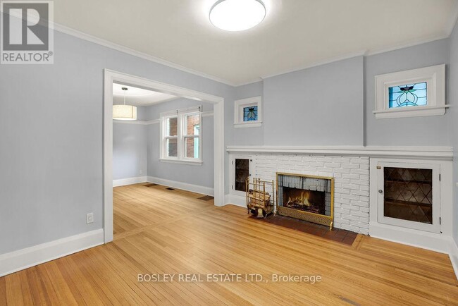 Building Photo - 178 Mortimer Ave
