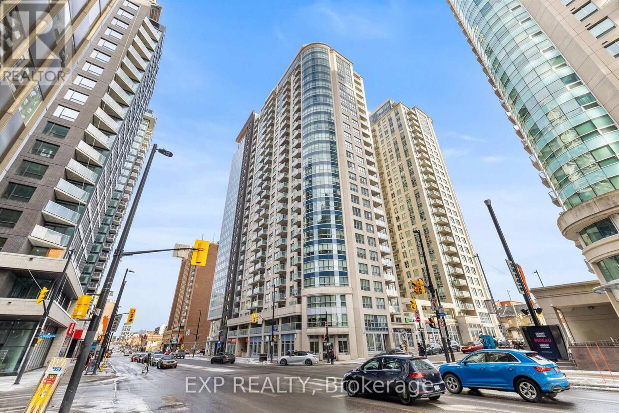 Photo principale - 242-2242 Rideau St